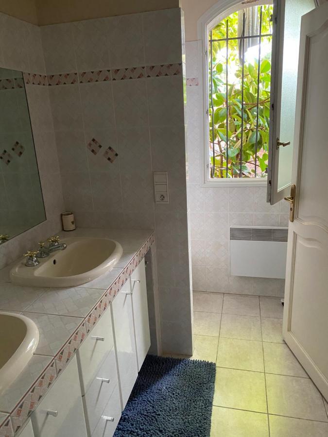 Chambre Spacieuse Independante Dans Villa Plus Parking Privee Le Cannet Exteriör bild